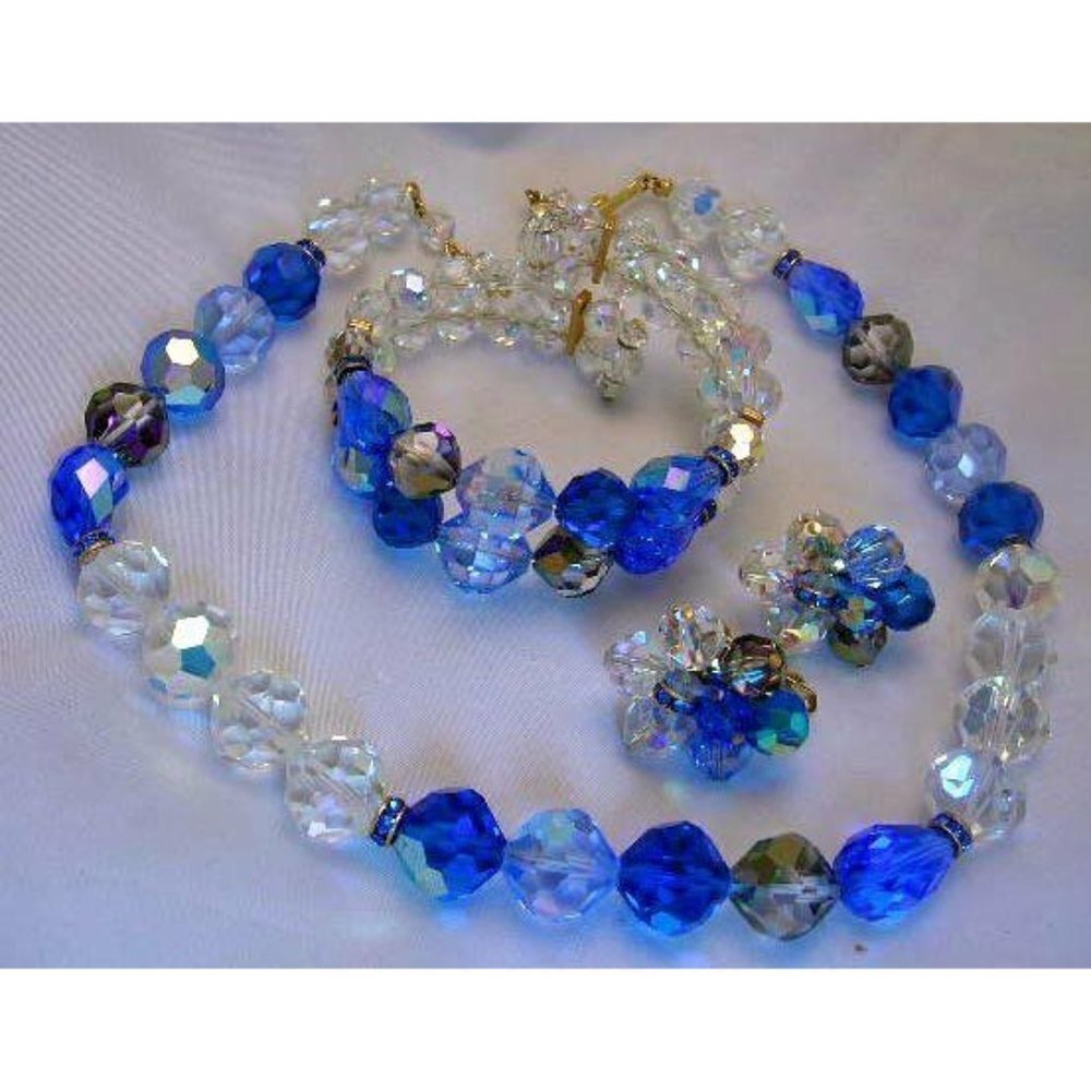 Vintage Jewelry Vendome Blue Crystal Necklace